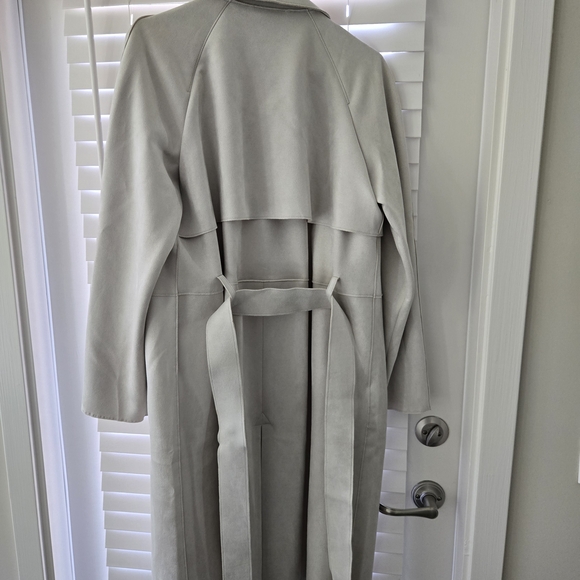 Elegant Off White/light Gray Suede Women's Trench Coat - Picture 7 of 7